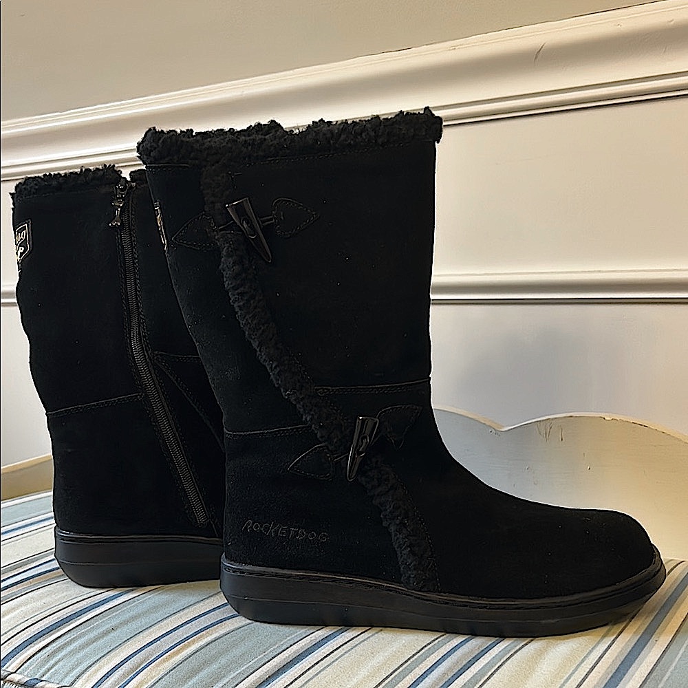 NEW Rocket Dog Black Women's Boots. Warm